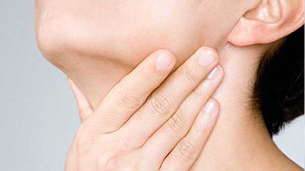 U nhú tuyến giáp có nguy hiểm?